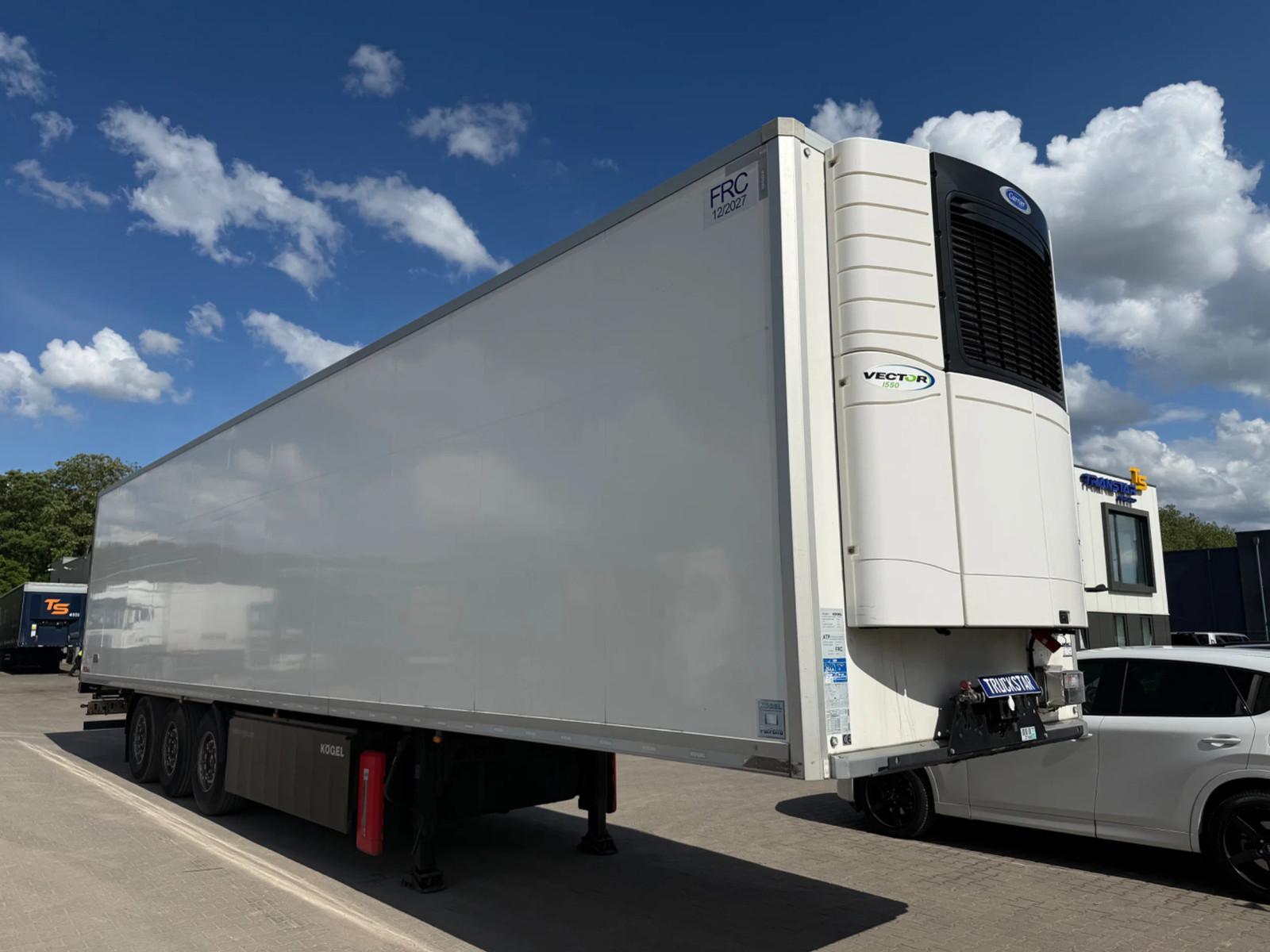 Kögel S24-4 Carrier Vector 1550*Lift*Doppelstock*186HR