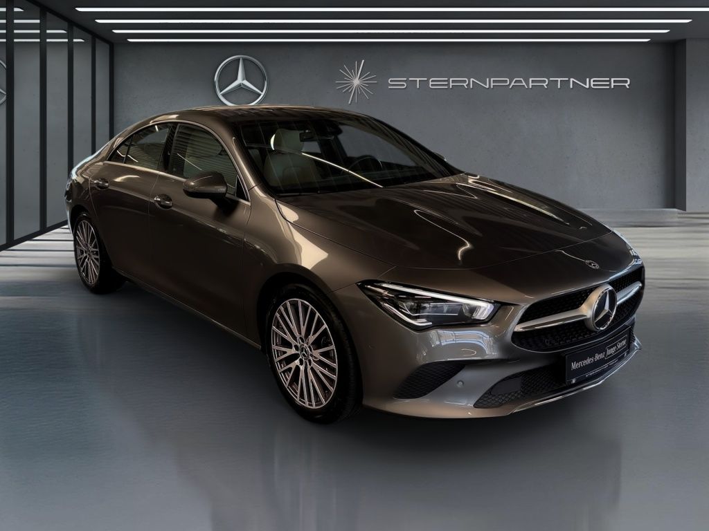 Mercedes-Benz CLA 200 Coupé PROGRESSIVE KAM LED AMBI PANO-DACH foto 2