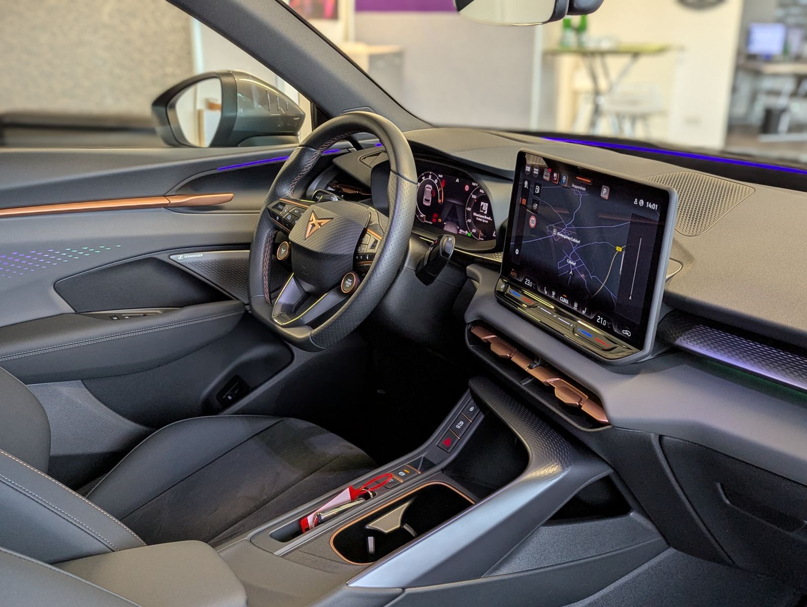 CUPRA Terramar 1.5 eTSI Sennheiser Edge-Paket HUD 19" - Image 11