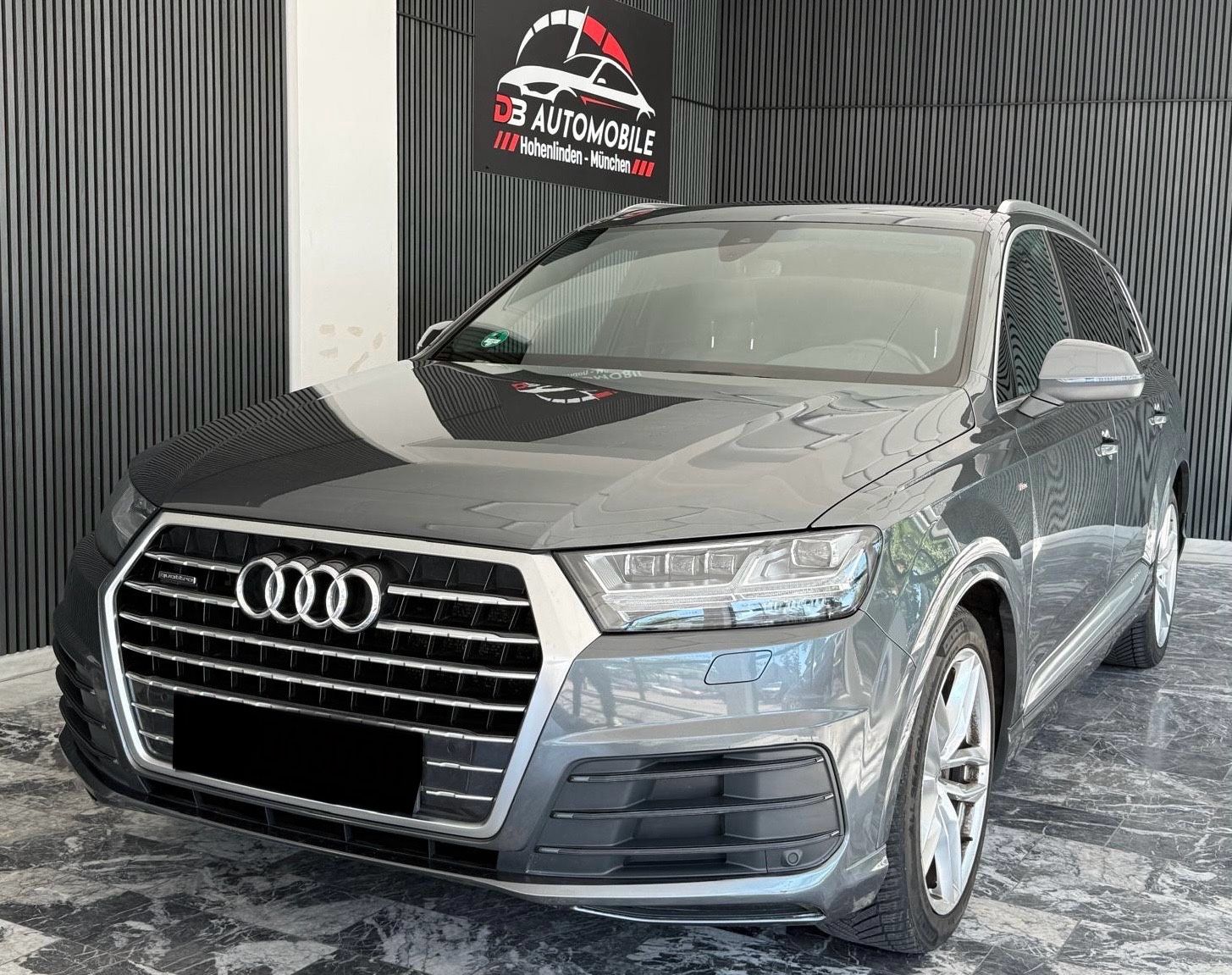 AUDI Q7 3.0 TDI quattro Sline