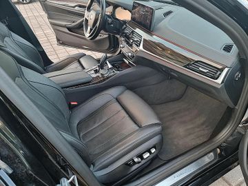 BMW 530 - 11