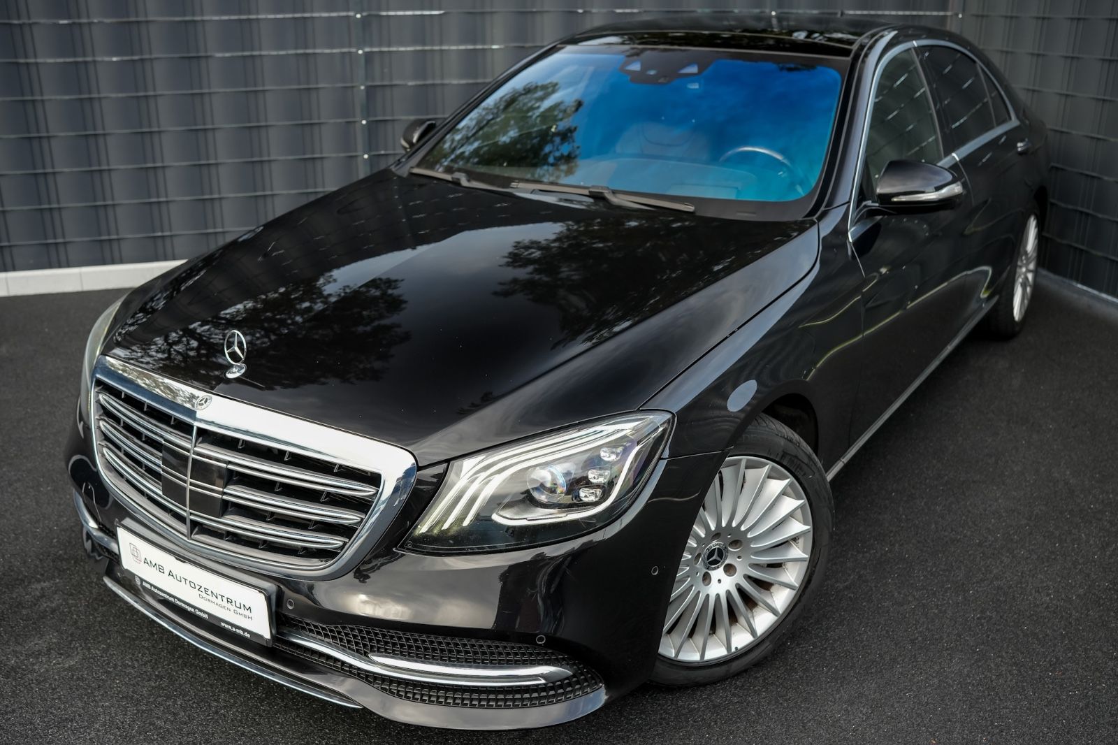 MERCEDES-BENZ S 560 L 4 Matic Lang*LEDER*PANO*LED*AMBIENTE