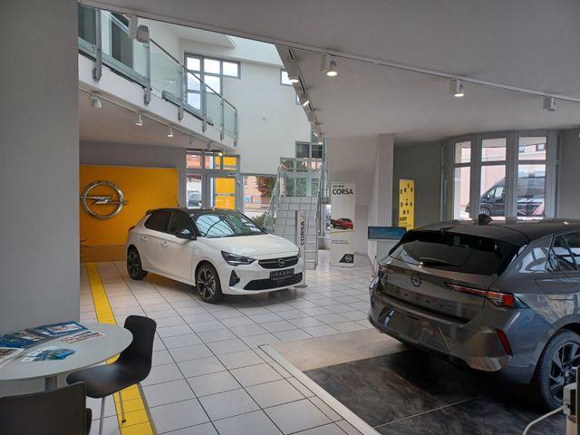 showroom-image-bottom
