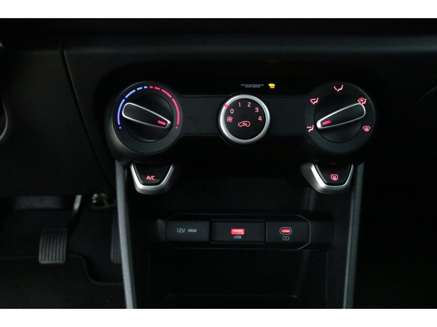 Fahrzeugabbildung Kia Picanto Vision Tempomat Kamera Navi DAB