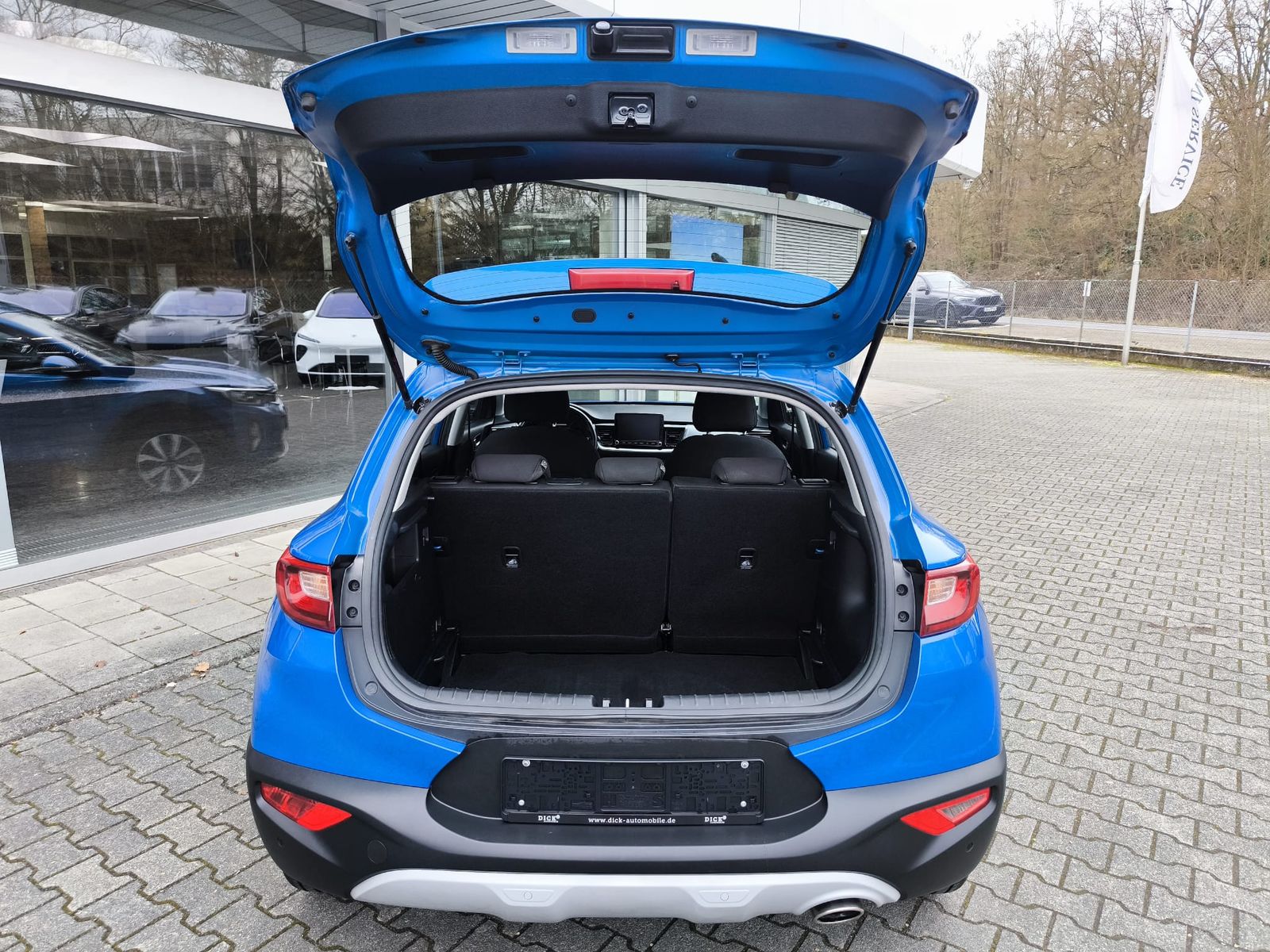 Fahrzeugabbildung Kia Stonic 1.0 T-GDI NAVI+KAM+PDC+MFL+TEMP+APPLE+DAB