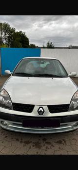 Renault Clio II 1.2 16V | TÜV bis 04/2028 ... - Renault Clio aus 2002: 1.2