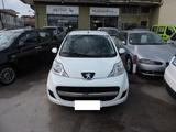 Peugeot 107 1.0 68CV 5p. Allure automatica GPL - Peugeot 107 mit Benzin-Antrieb: Automatik