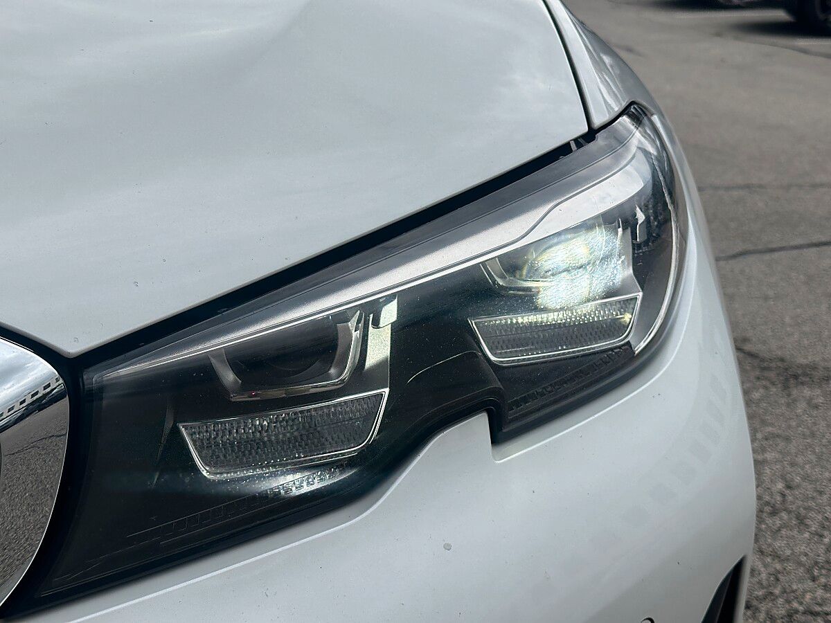 BMW 320d xDrive Touring Aut. Navi XL , Live Cockp... imagem 3
