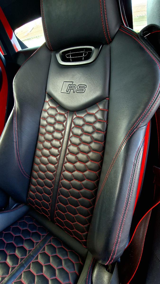Audi AUDI TT RS 2.5 TFSI QUATTRO Vollausstattung 