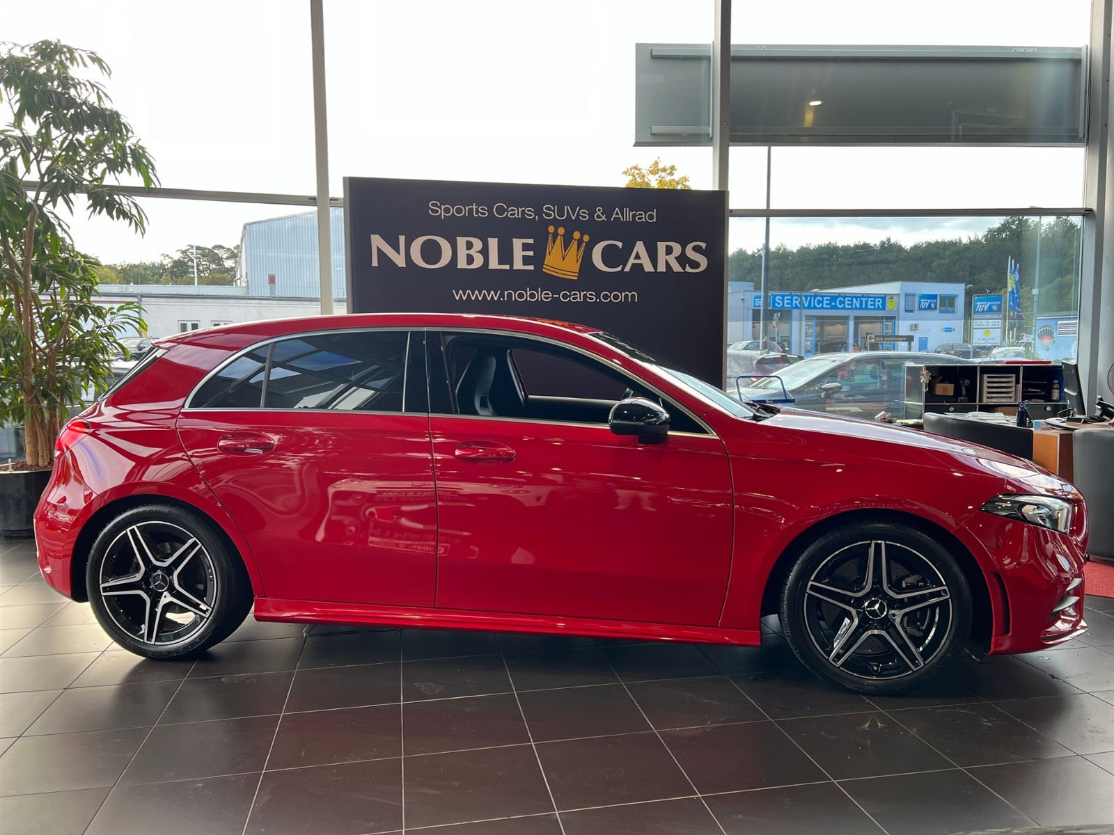 Fahrzeugabbildung Mercedes-Benz A 250 AMG RFK LED Ambiente