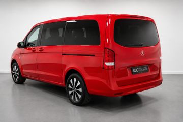 Mercedes V 220 - 3