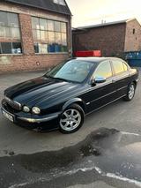 Jaguar X-tupe 2.2D - Jaguar XF in Düsseldorf
