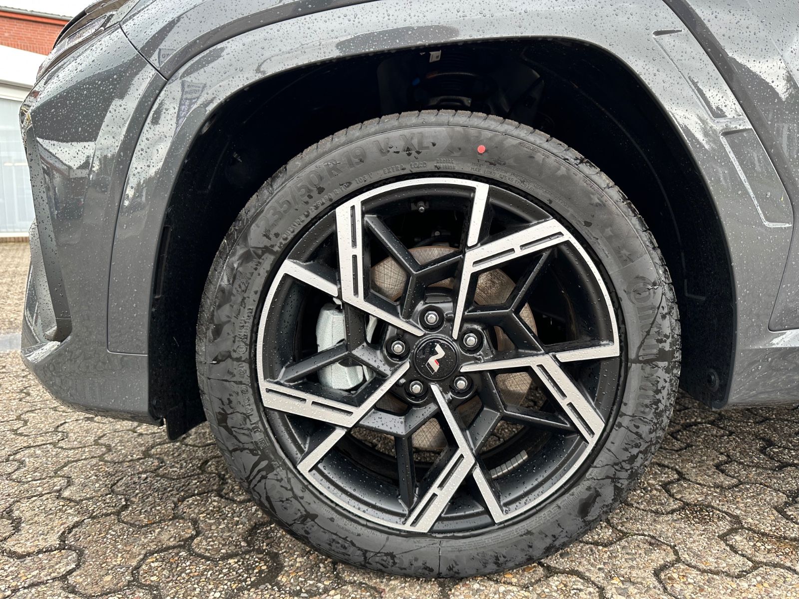 Fahrzeugabbildung Hyundai Tucson N-line T-GDi DCT 4x4 Pano/Navi/Shzg./ACC