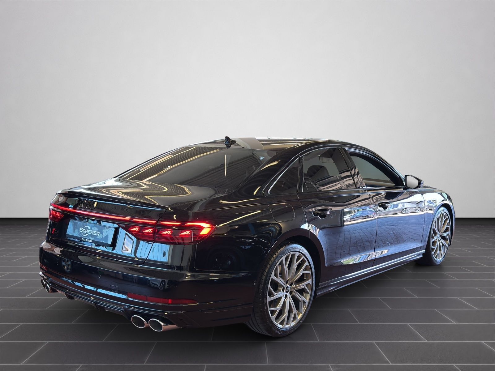Audi S8 - Bild 4