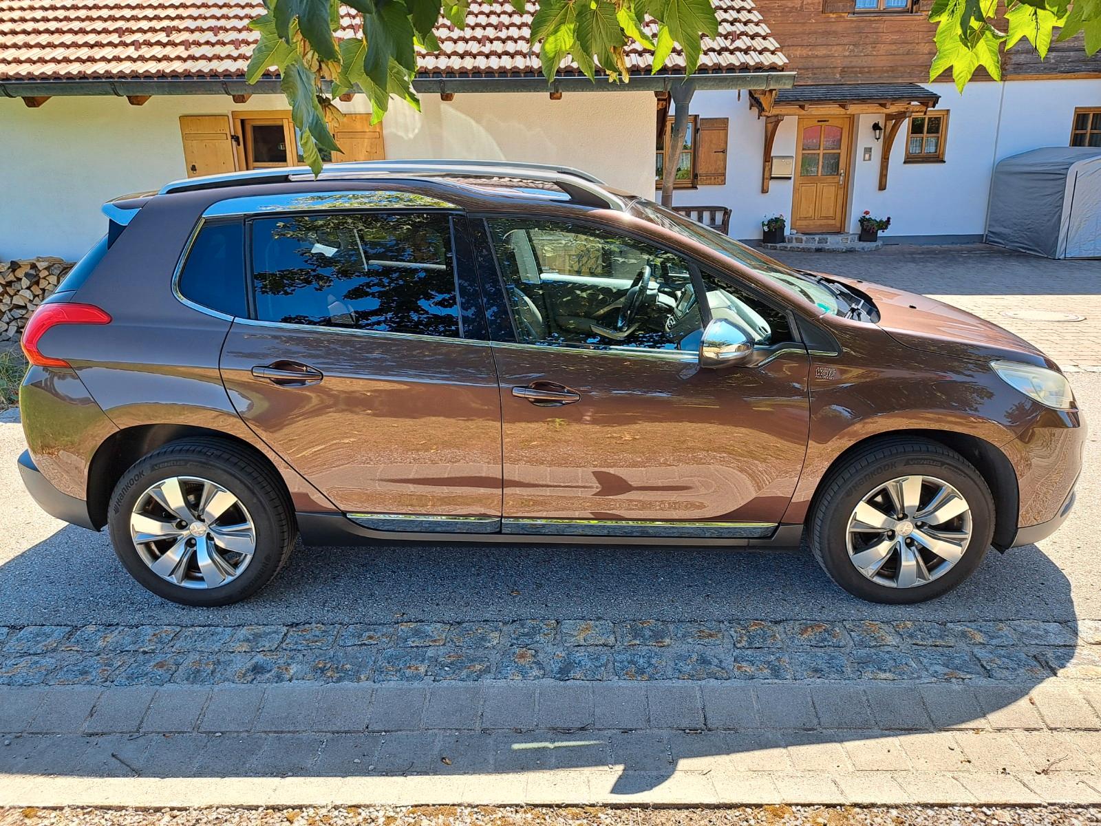 Peugeot 2008 Allure BlueHDi 100 STOP & START Allure