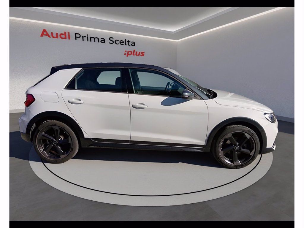 Audi AUDI A1 allstreet 30 1.0 tfsi identity contrast  imagem 3
