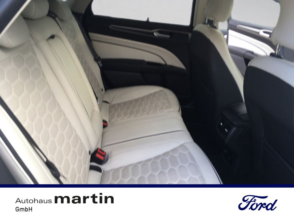 Fahrzeugabbildung Ford Mondeo 2.0 Vignale NAVI PDC ACC STANDHZ LED PANO