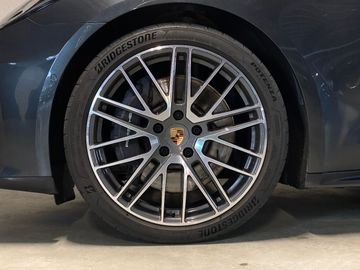 Porsche Panamera - 9