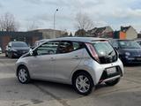 Toyota AYGO x-play touch PDC/Service neu/Touchscreen - gebrauchte Toyota Aygo (X) aus dem Jahr 2016