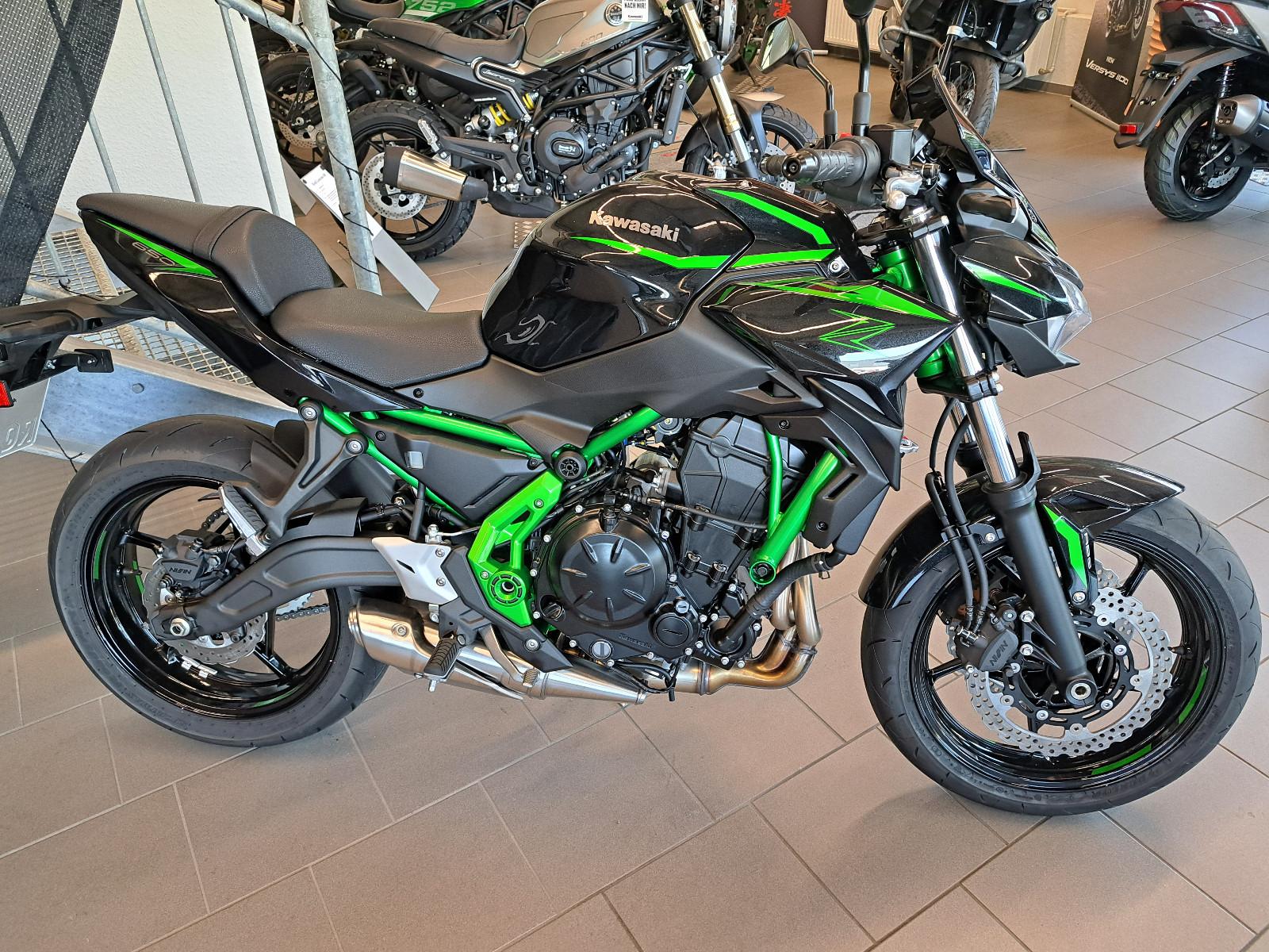 Kawasaki Z 650 mit Sport Pack, 35kW für A2 möglich