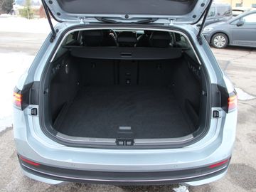 Volkswagen Passat Variant 1.5 eTSI DSG AHK Business Tiptron