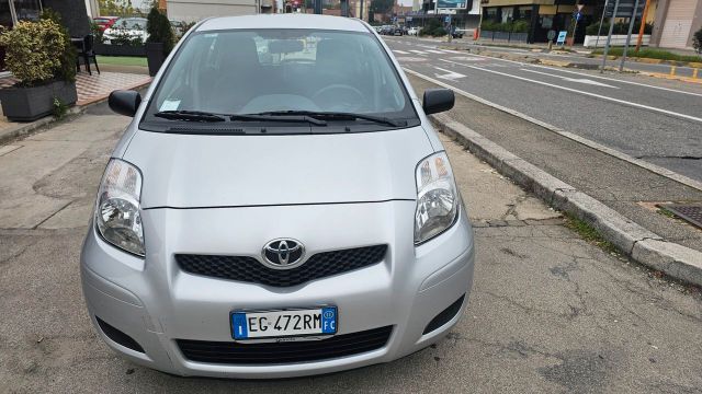 Toyota yaris 1.0 12V VVT-i 5 porte Now