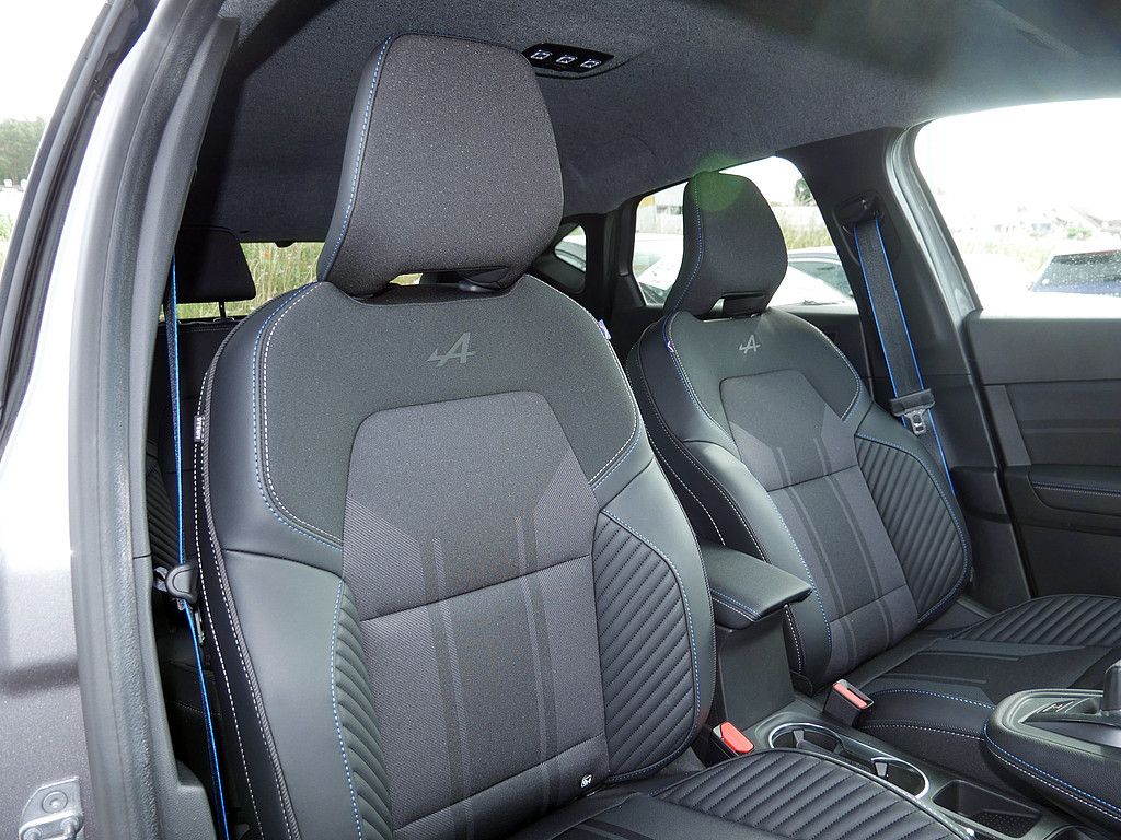 Fahrzeugabbildung Renault Captur Esprit Alpine E-Tech Full Hybrid 160