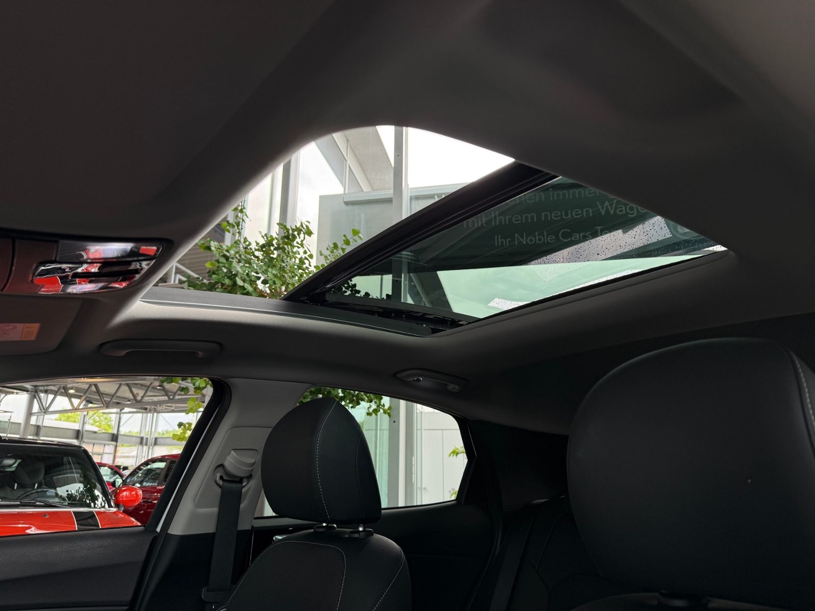 Fahrzeugabbildung Kia XCeed Platinum Edition PANO AHK JBL ACC