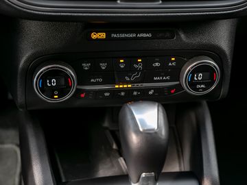 Ford Focus Turnier 1.0 Active Design Kamera Navi