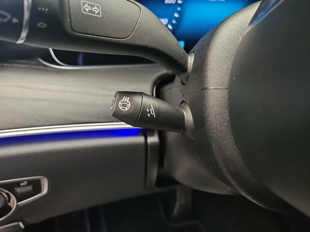 Fahrzeugabbildung Mercedes-Benz E 400 d 4M Coupé AMG ACC Sitzklima Airmatic HUD
