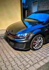Volkswagen VW Golf GTI VII TSI 2.0 Maxton Design | Ul... - Volkswagen Golf mit Benzin-Antrieb: Kleinwagen, 2.0