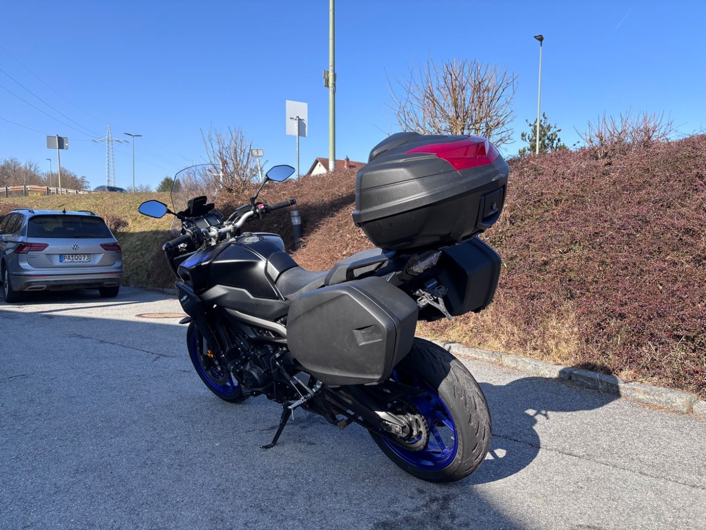 Fahrzeugabbildung Yamaha Tracer 900,Kurzer KZH, Kellermann Blinker, Koffe