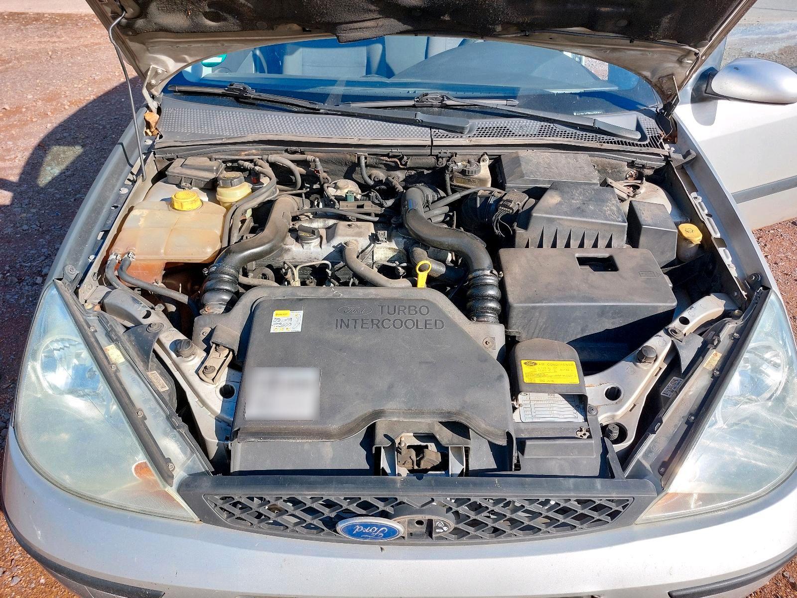 Ford Focus 2004 — photo 12