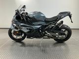 BMW S1000RR - BMW MOTORRAD R100R