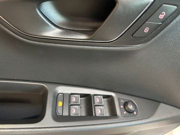 Seat Leon FR Lim. 5-Türer*2.HAND*SCHECKHEFT*LED*TOUCH