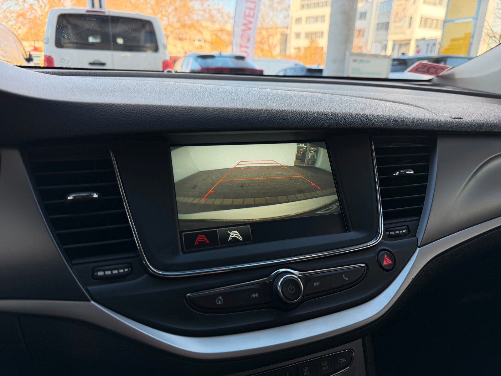 Fahrzeugabbildung Opel Astra K ST Business Edition 110PS Navi/Kamera!