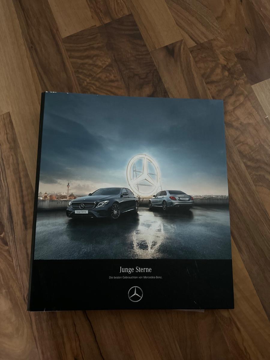 Mercedes-Benz A250 4MATIC Petronas Motorsport Edition