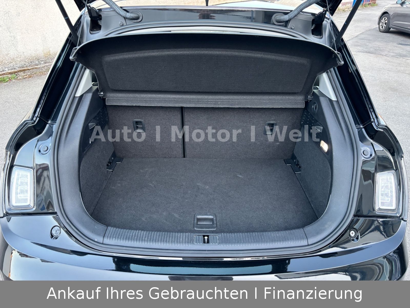 Fahrzeugabbildung Audi A1 Sportback S-LINE 17"ALU/XENON/SHZ/PDC