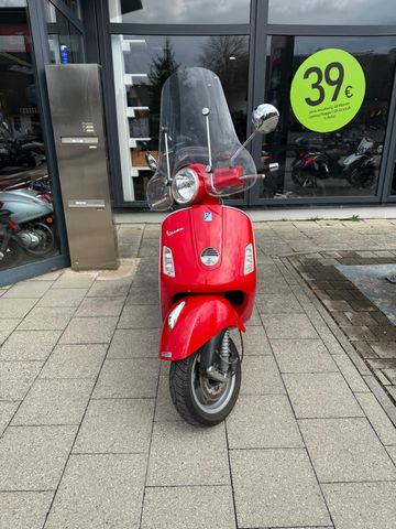 Vespa GTS 250