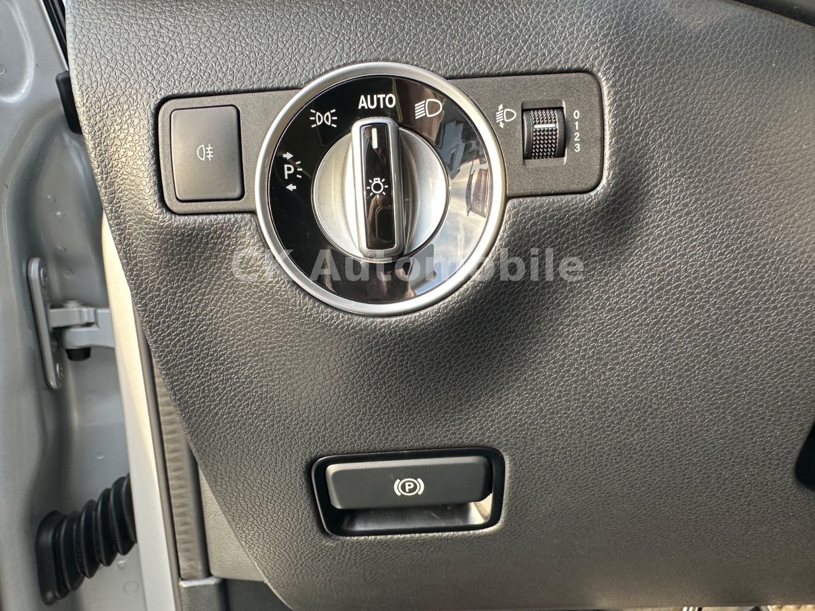 Fahrzeugabbildung Mercedes-Benz B 220 4Matic AMG-Line/Navi/Tempomat/PDC/AHK