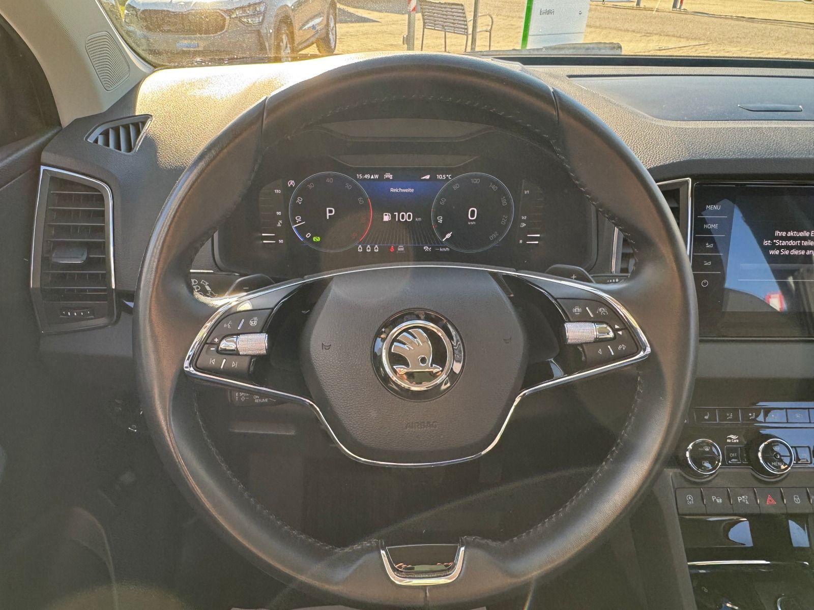 Fahrzeugabbildung SKODA Karoq Style 1.5 TSI DSG*360°Cam*Matrix*Allwetter