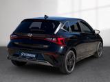 Hyundai i20 FL MY26 1.0 T-GDI MT Blackline Navi Soundsys - Hyundai i20: Schwarz