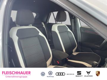 Volkswagen T-Roc - 10