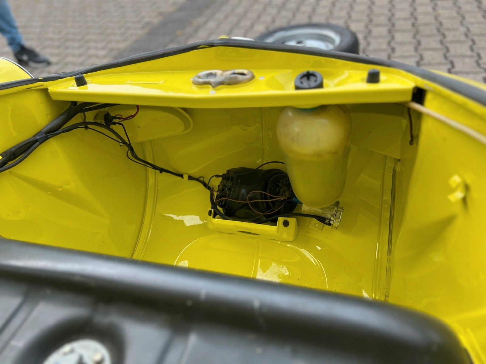 Fahrzeugabbildung Volkswagen Karmann Ghia Sport mit TYP 4 - 170PS