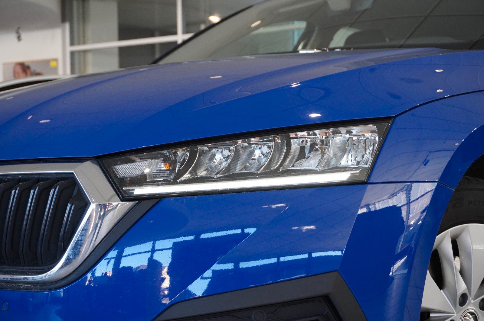 Fahrzeugabbildung SKODA Octavia Combi 2.0 TDI AMBITION DSG NAVI/LED/DAB+