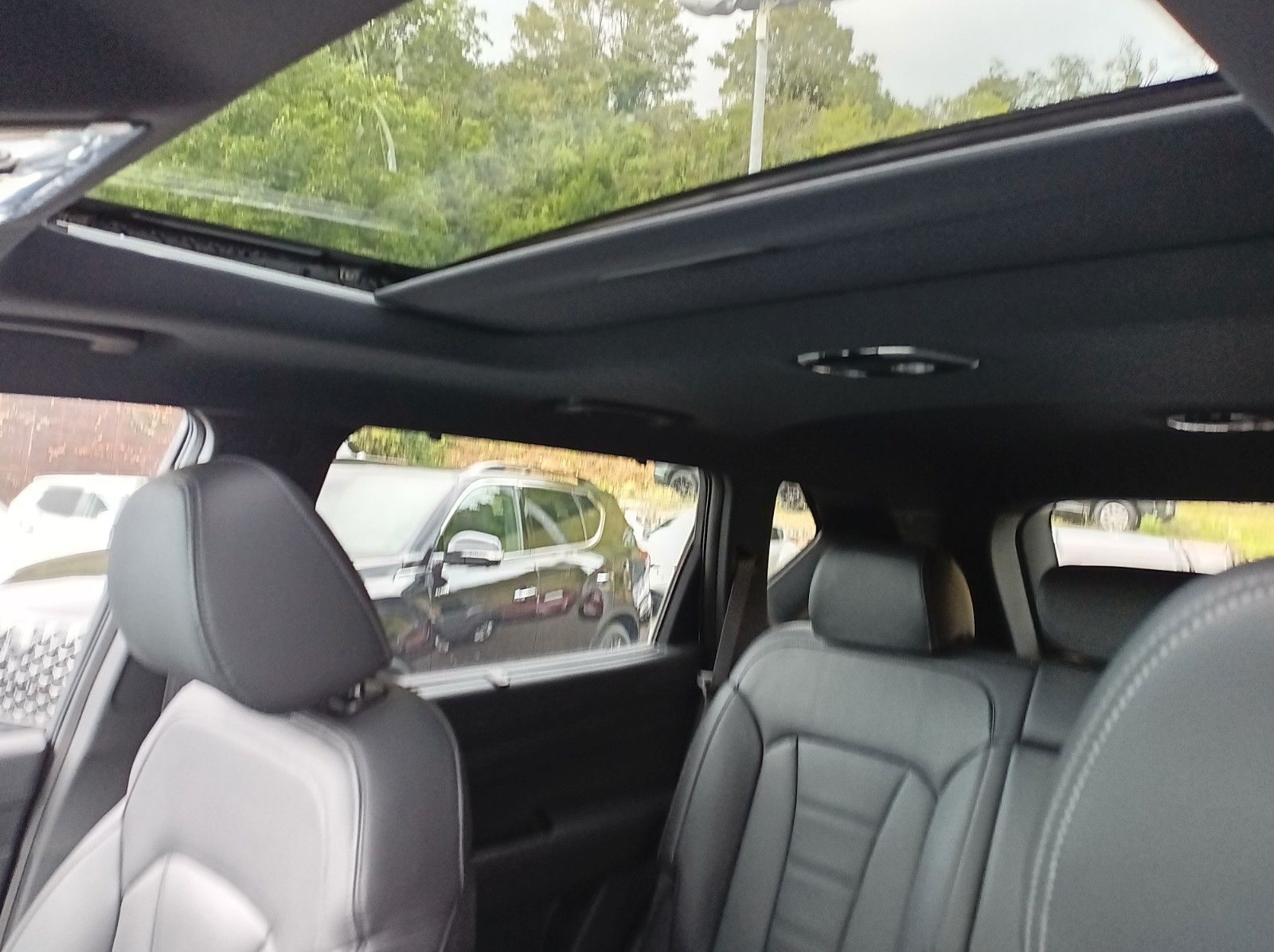 Fahrzeugabbildung KGM REXTON+BLACKLINE+20ZOLL+PANO+360°+KAMERA+LEDER+