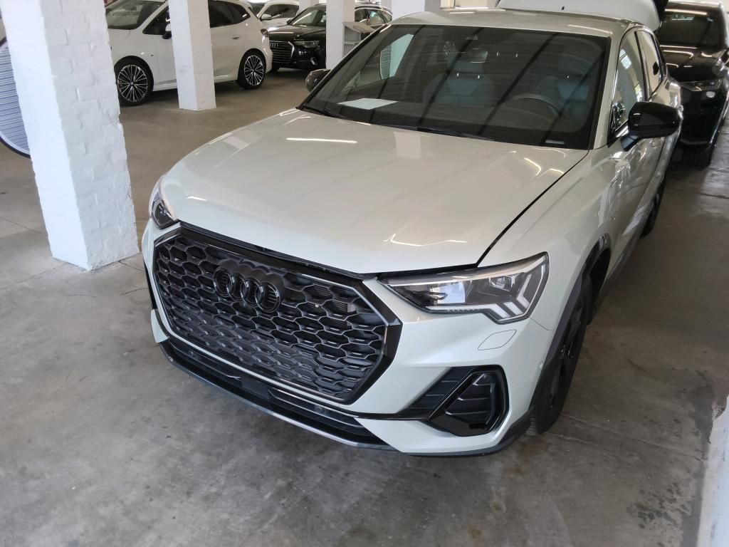 Image of Audi Q3