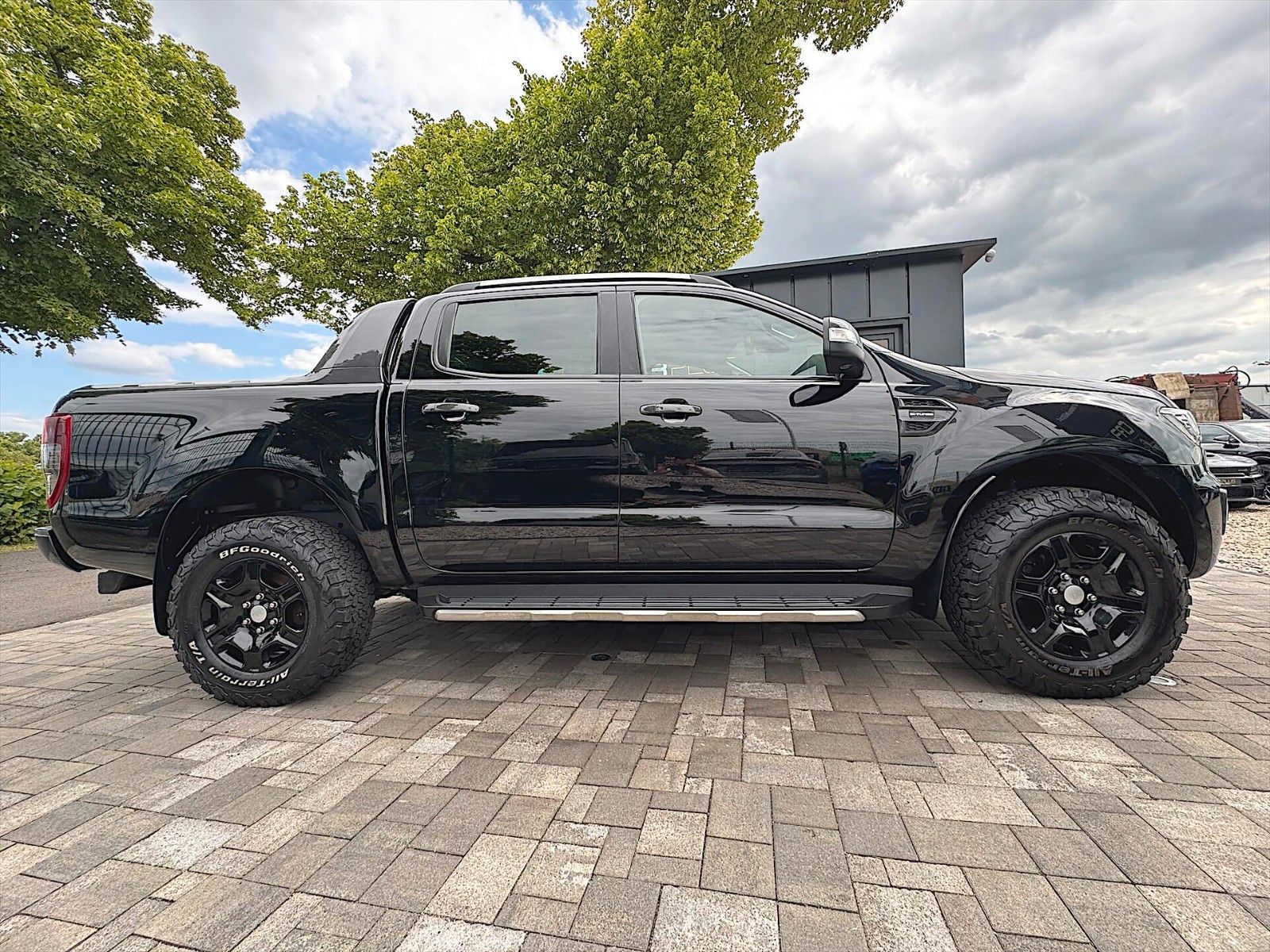 Fahrzeugabbildung Ford Ranger Wildtrak DoKa Black Edition Offroad 4x4
