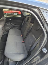 Ford Focus - 8