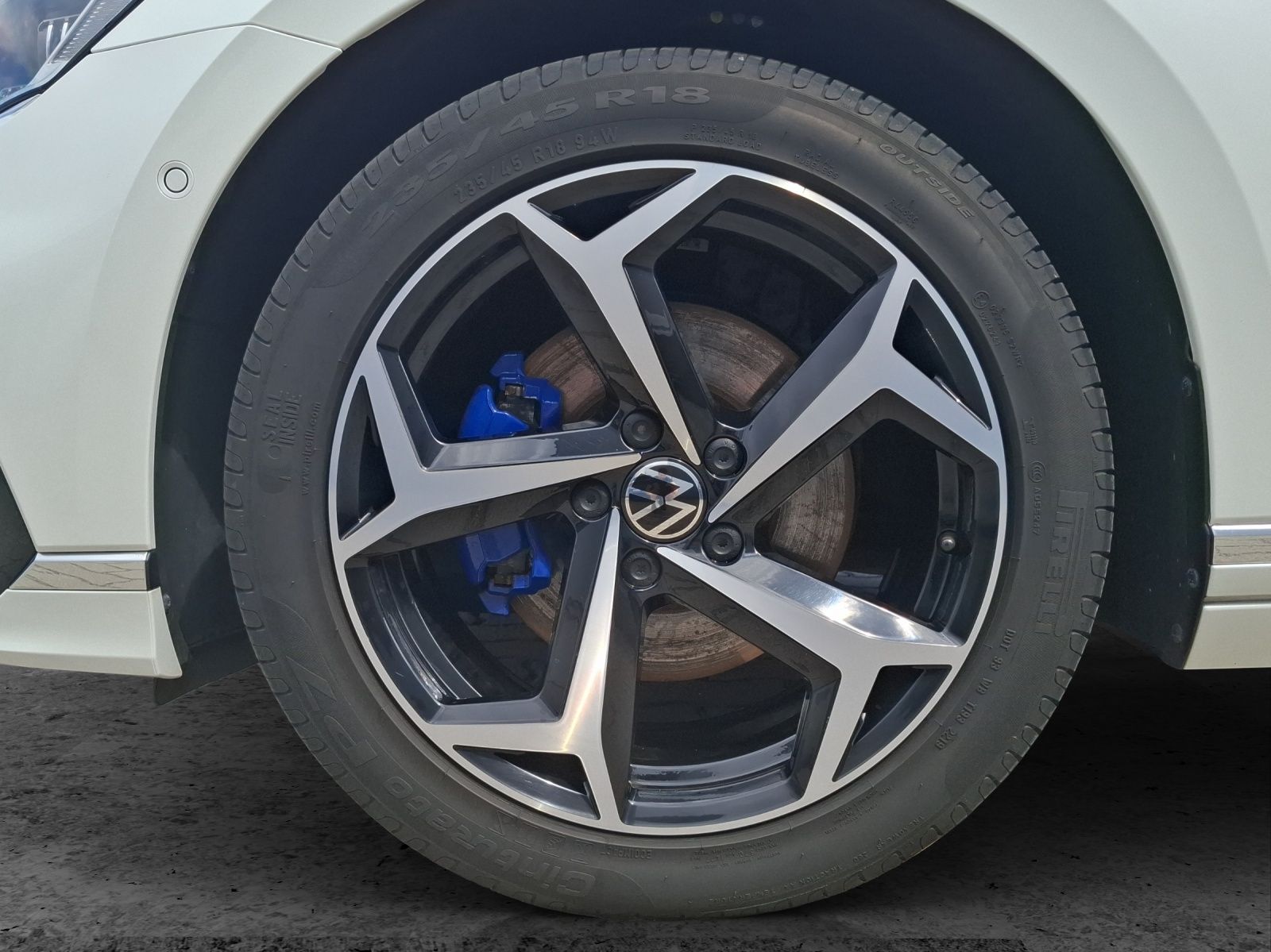 Fahrzeugabbildung Volkswagen Passat Variant GTE DSG Standhzg. Matrix AHK Navi